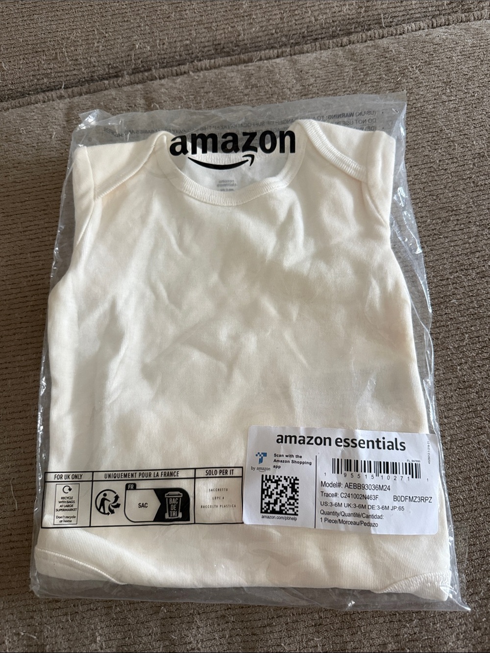 Amazon Essentials Cream Infant Bodysuit 3-6 months NWT